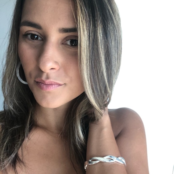 Meet your Posher, Lina - Picture 1 of 1